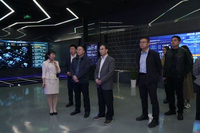 廳黨組成員、副廳長黃新波赴中國移動(dòng)云能力中心調(diào)研網(wǎng)絡(luò)技術(shù)研發(fā)工作